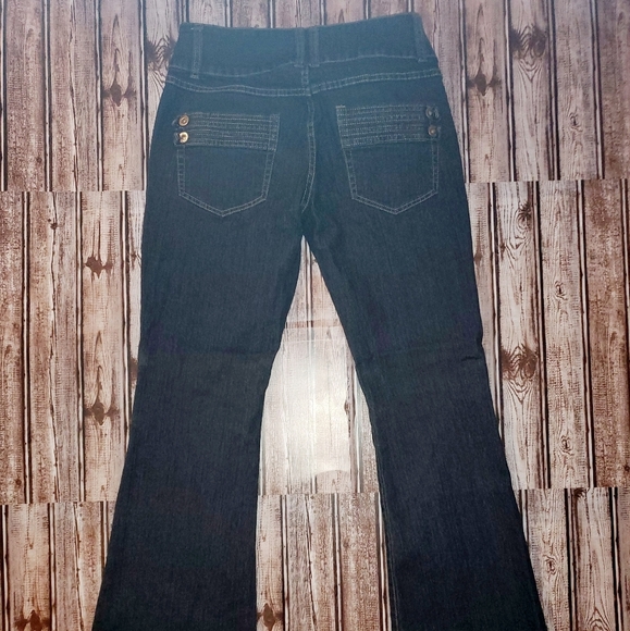V.S.H. Jeans - Picture 3 of 5